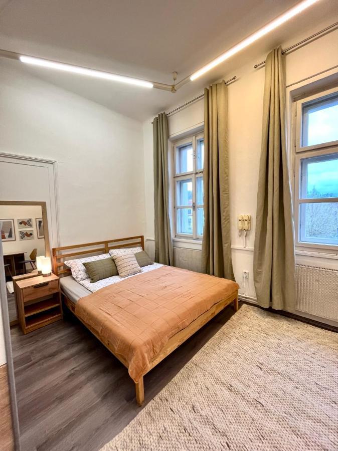 1 Bedroom Studio Close To Palmovka Praga Exterior foto